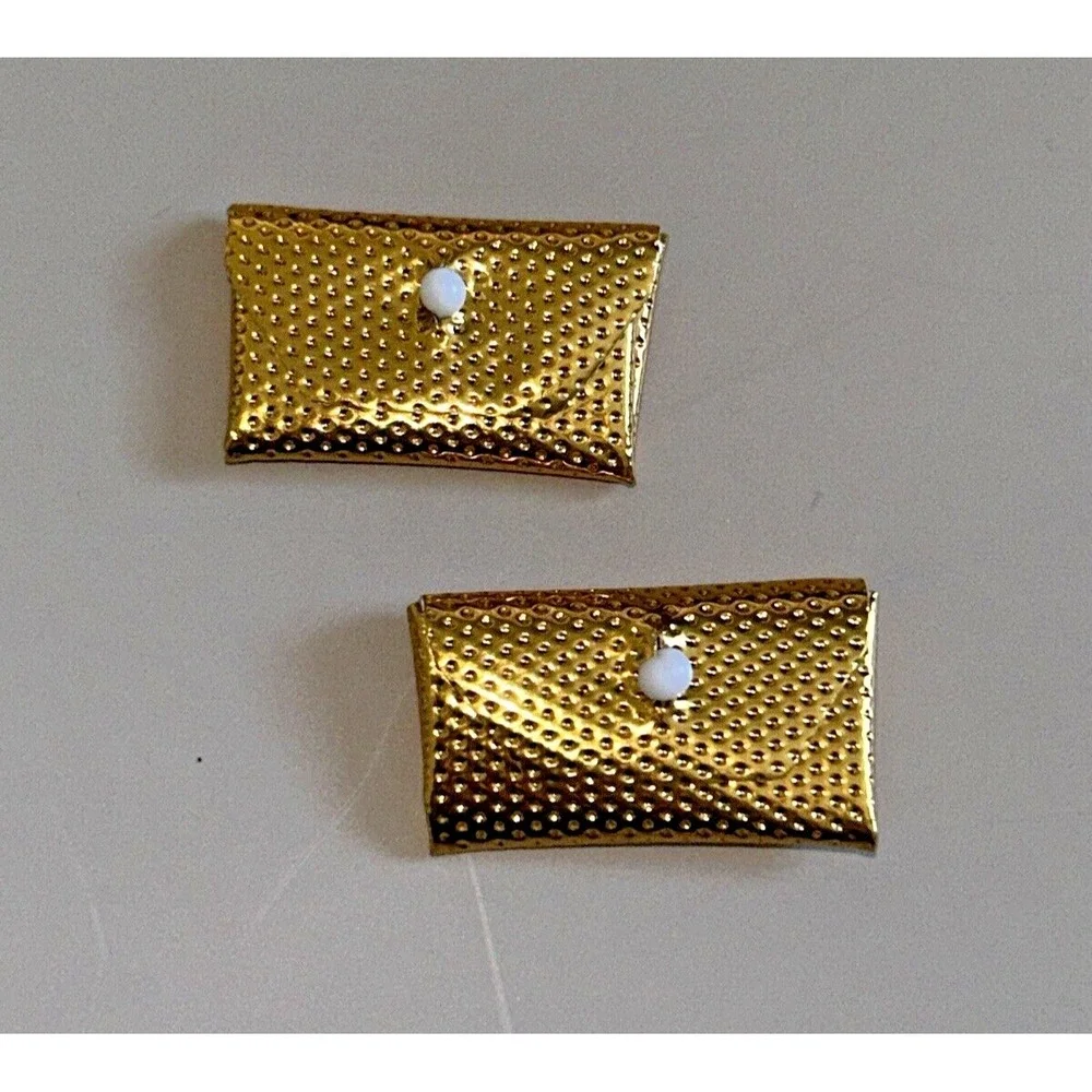 2‎ EUC Vintage Mattel Barbie Doll Gold Dimple Clutch Purse (#2)